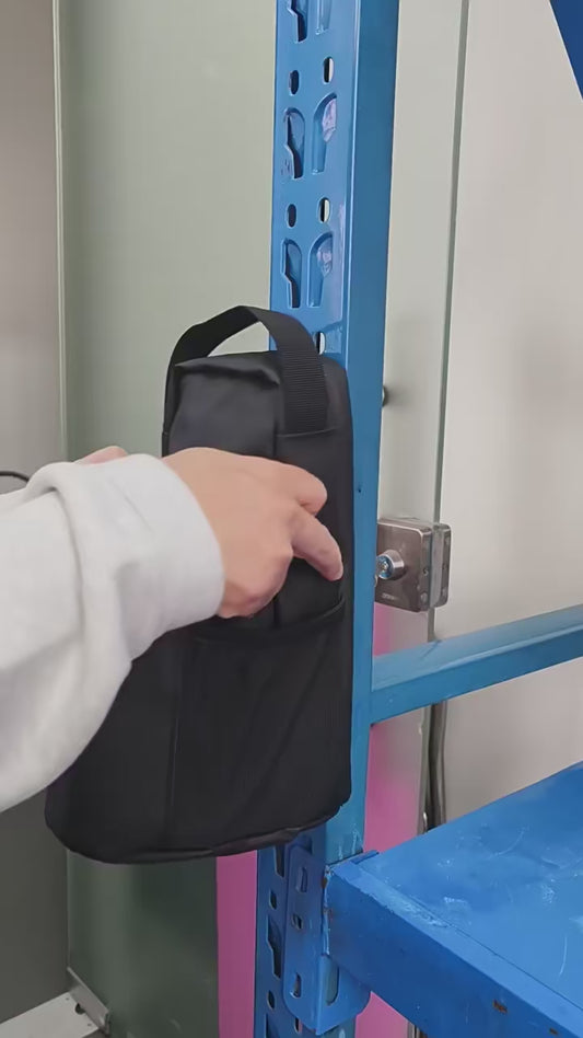 Magnetic Gym Water Bottle Bag™